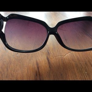 Kenneth Cole Reaction sunglasses- just 27$!!!